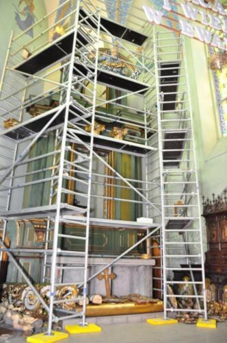 Renowacja oltarza  (31)