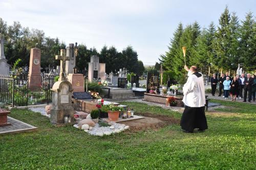Poświęcenie pomników śp. ks. Michała Sternala i śp. ks. kan. Władysława Mazepy