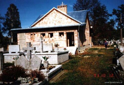 1993-04 Budowa kaplicy na cmentarzu 2
