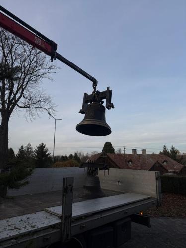 2c07cd66-e021-4cb5-b44c-6d7ca675632a