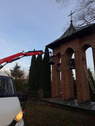 77747726-e88c-427d-b3f9-b798670d9f15