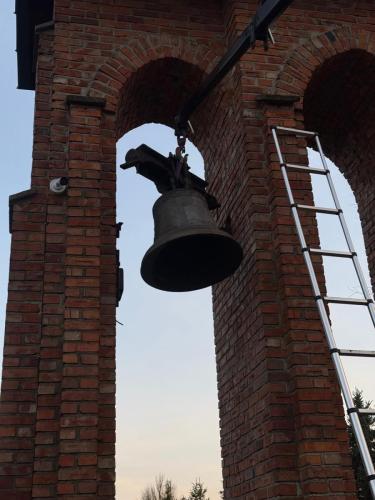 b13ca7d7-5b61-49f8-8704-4e1ce8debe10