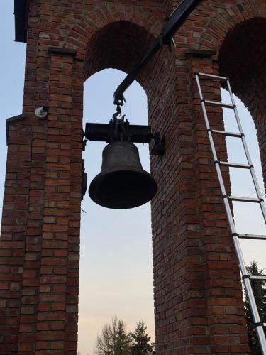 c2139caa-4aaa-47e0-b415-d430f4eb14d4